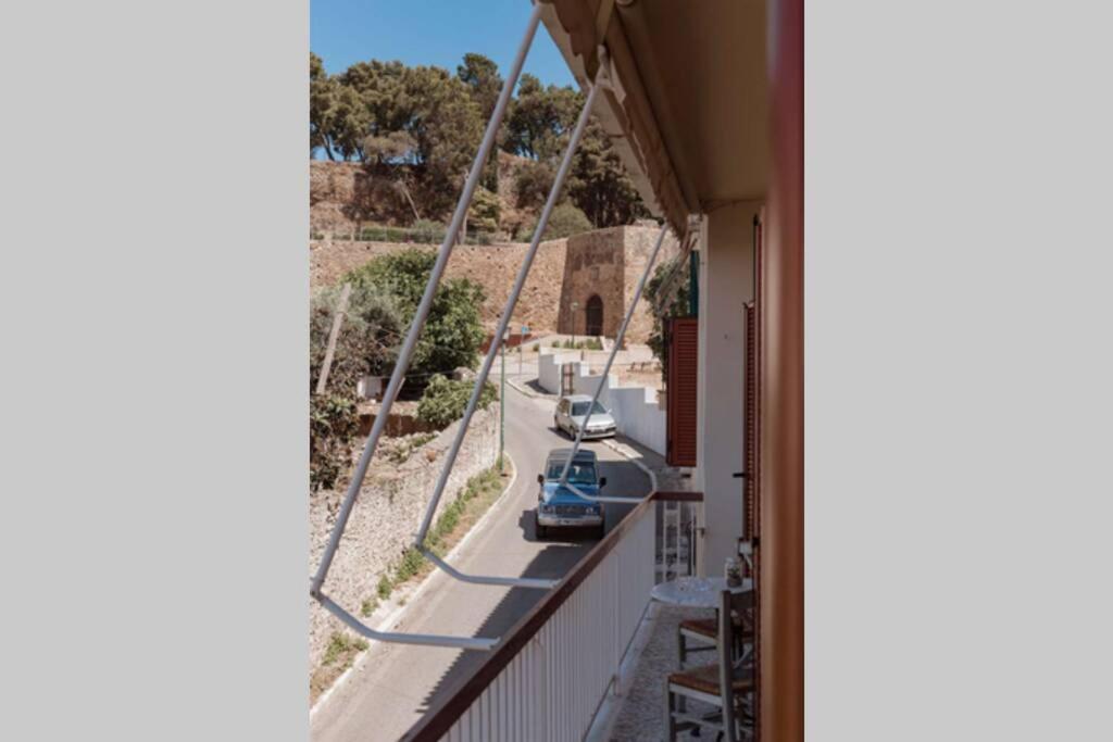 John'S House Under The Castle Of Kalamata Extérieur photo